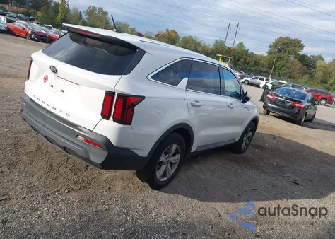2021 Kia Sorento Lx z USA, uszkodzony, nr VIN 5XYRG4LC0MG002315
